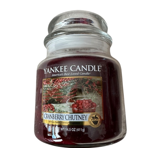 NWT Scent Cranberry Chutney Yankee Candle Original Medium Jar Candle 14.5 oz - Picture 2 of 3